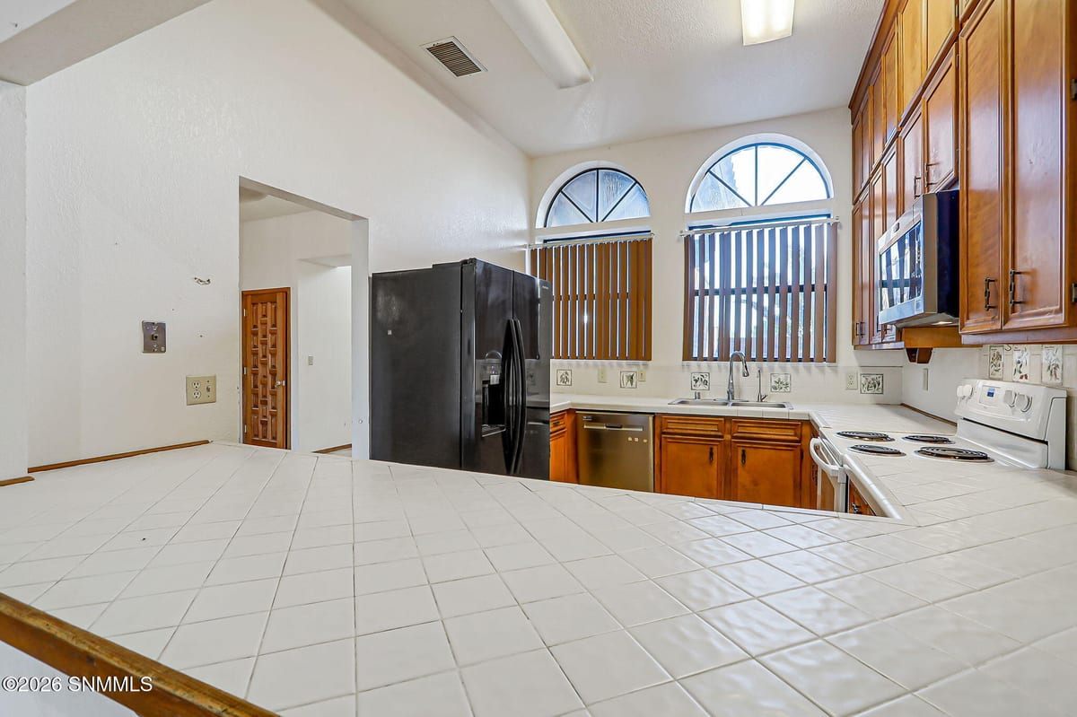 145 Sundance Court, Santa Teresa, NM 88008 photo 14