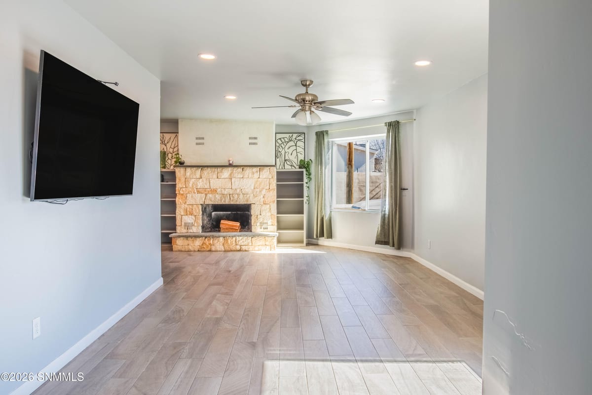 1035 E Mulberry Avenue, Las Cruces, NM 88001 photo 12