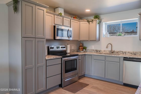 1035 E Mulberry Avenue, Las Cruces, NM 88001 photo 2