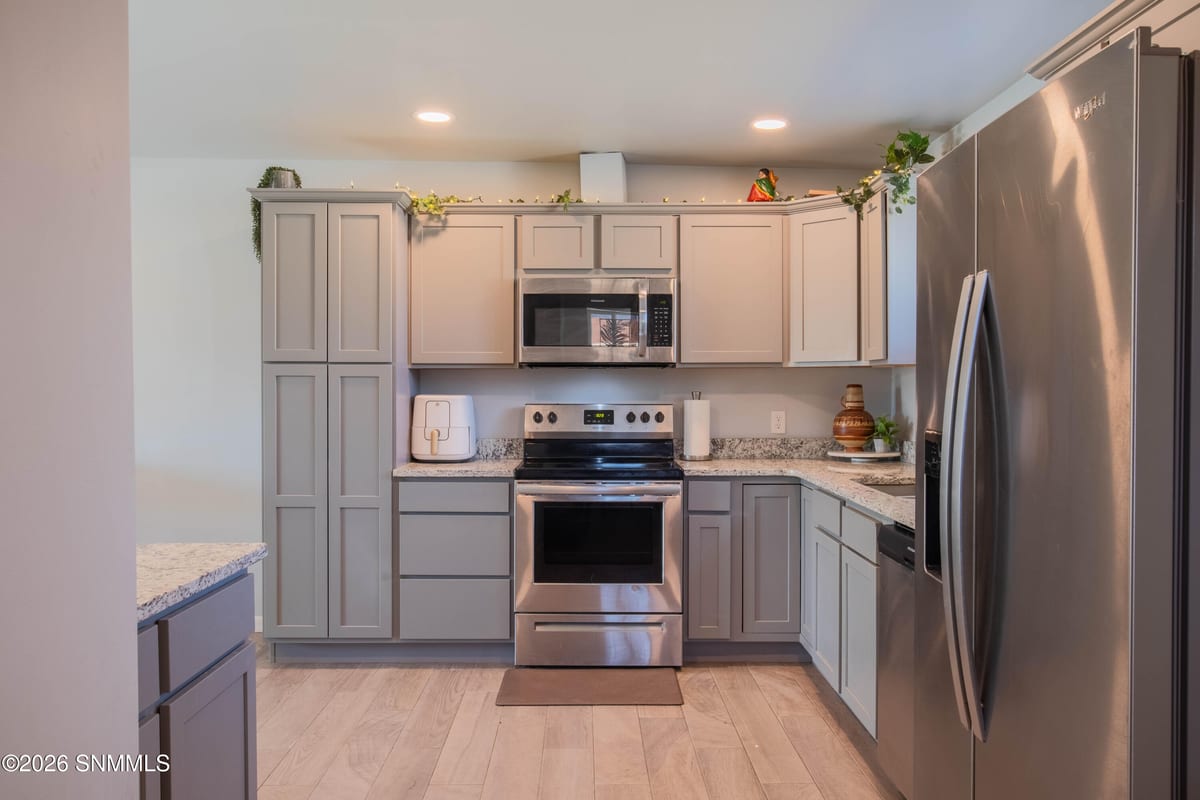 1035 E Mulberry Avenue, Las Cruces, NM 88001 photo 3