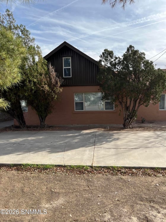 635 Hoagland, Las Cruces, NM 88005 photo 2