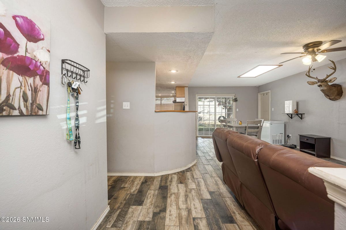 1921 Louise Court, Las Cruces, NM 88001 photo 4