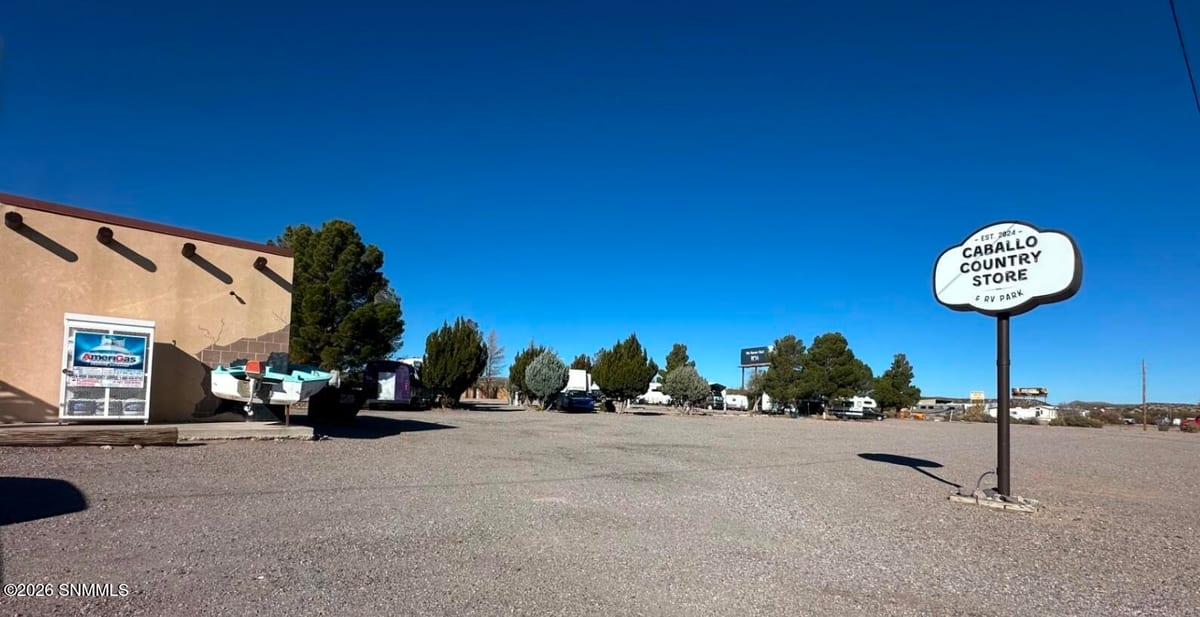 14422 Highway 187, Caballo, NM 87931 photo 2