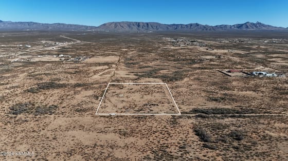106 & 110 Outback Drive, Las Cruces, NM 88012 photo 2