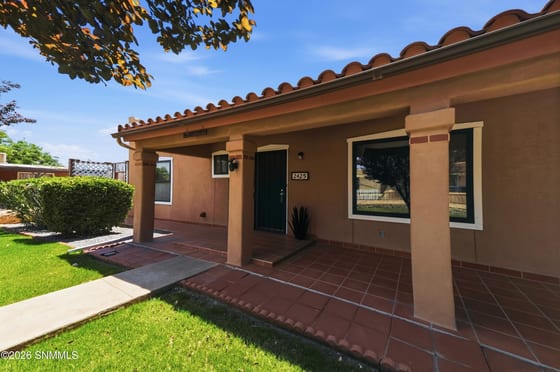 2425 Calle De Santiago, Mesilla, NM 88046 photo 4