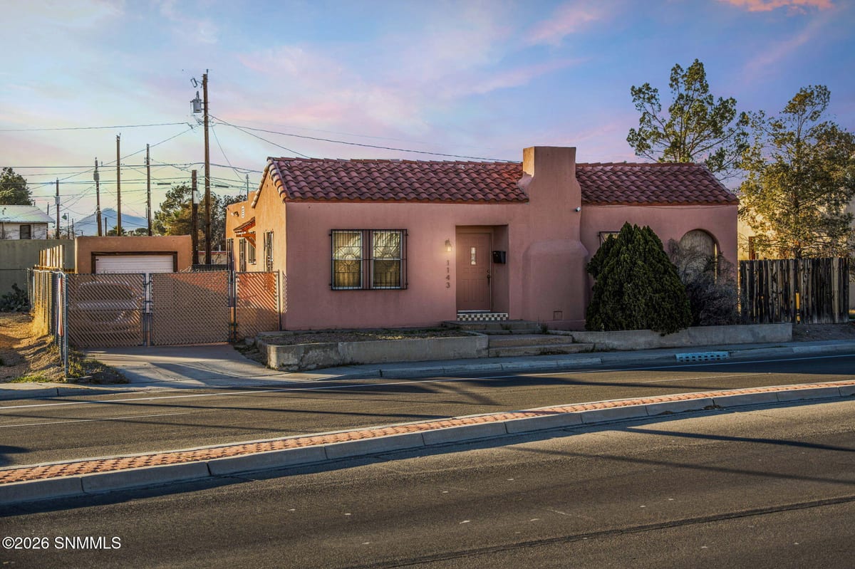 1143 N Main Street, Las Cruces, NM 88001 photo 1