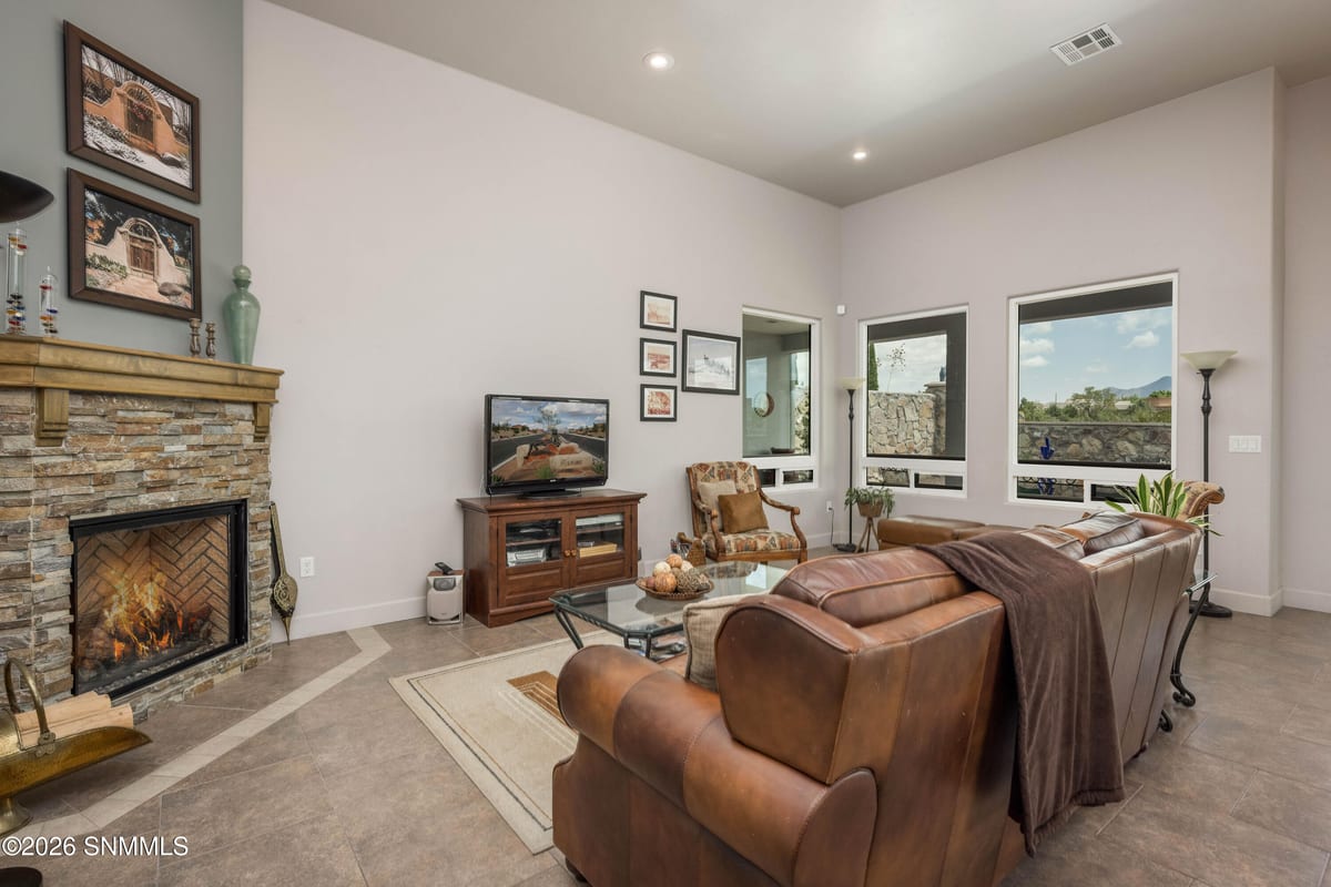 5174 Picuris Court, Las Cruces, NM 88011 photo 3
