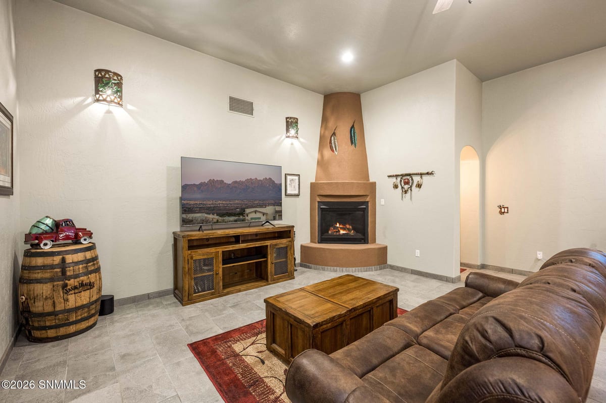 1622 Calle De Valezquez, Las Cruces, NM 88007 photo 13