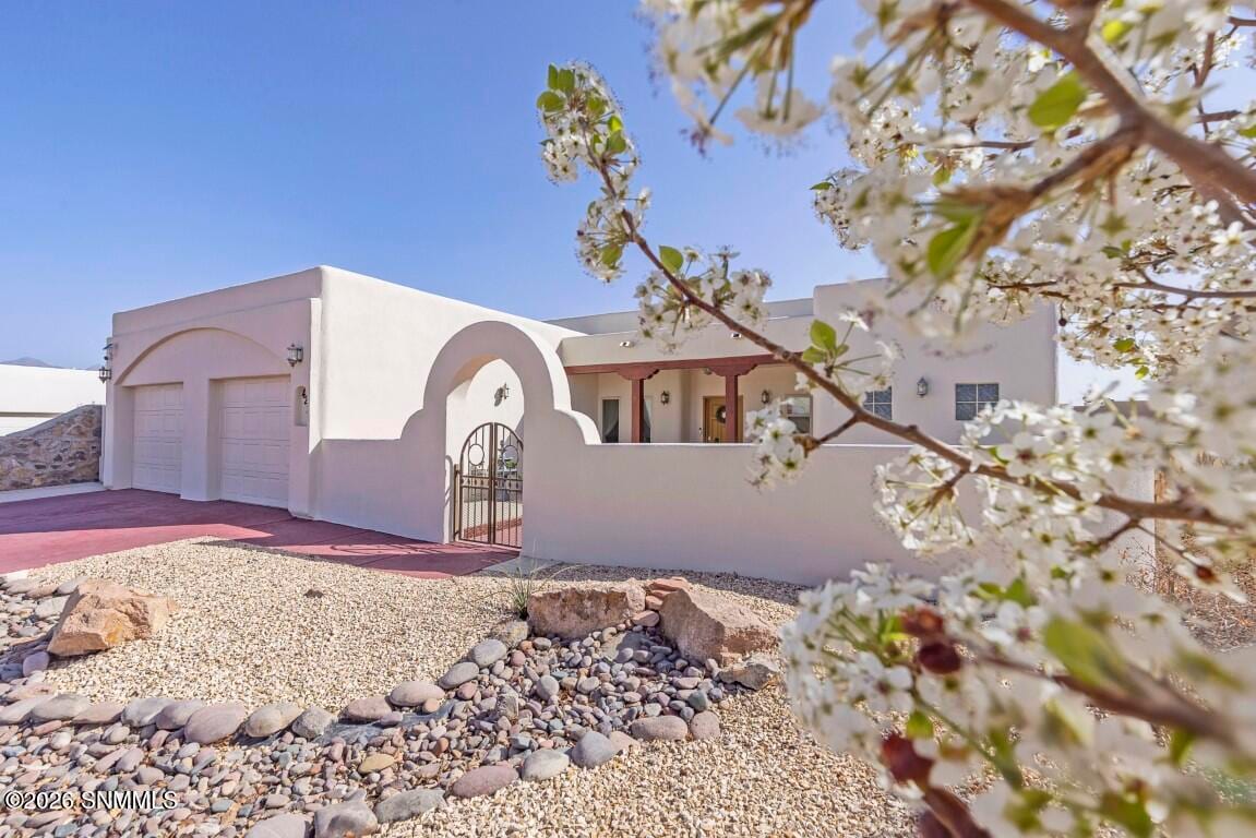 4228 Southern Canyon Loop, Las Cruces, NM 88011 photo 1