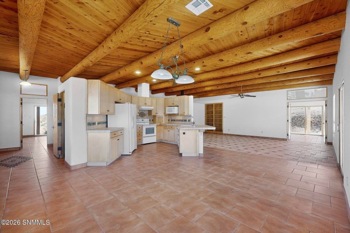 123 Victorio Trail, Hillsboro, NM 88042 photo 13