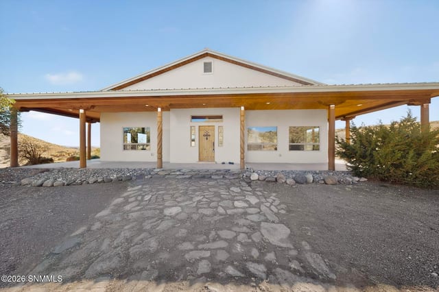 123 Victorio Trail, Hillsboro, NM 88042 photo 2