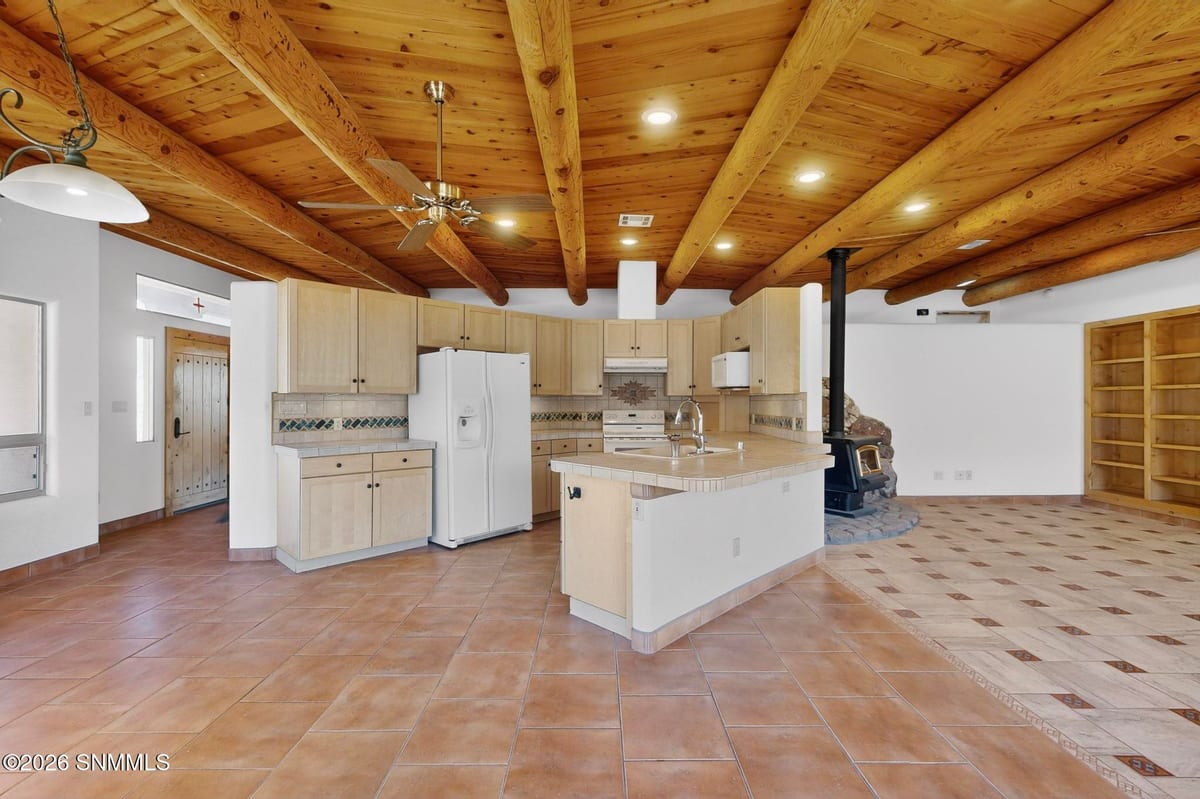 123 Victorio Trail, Hillsboro, NM 88042 photo 8