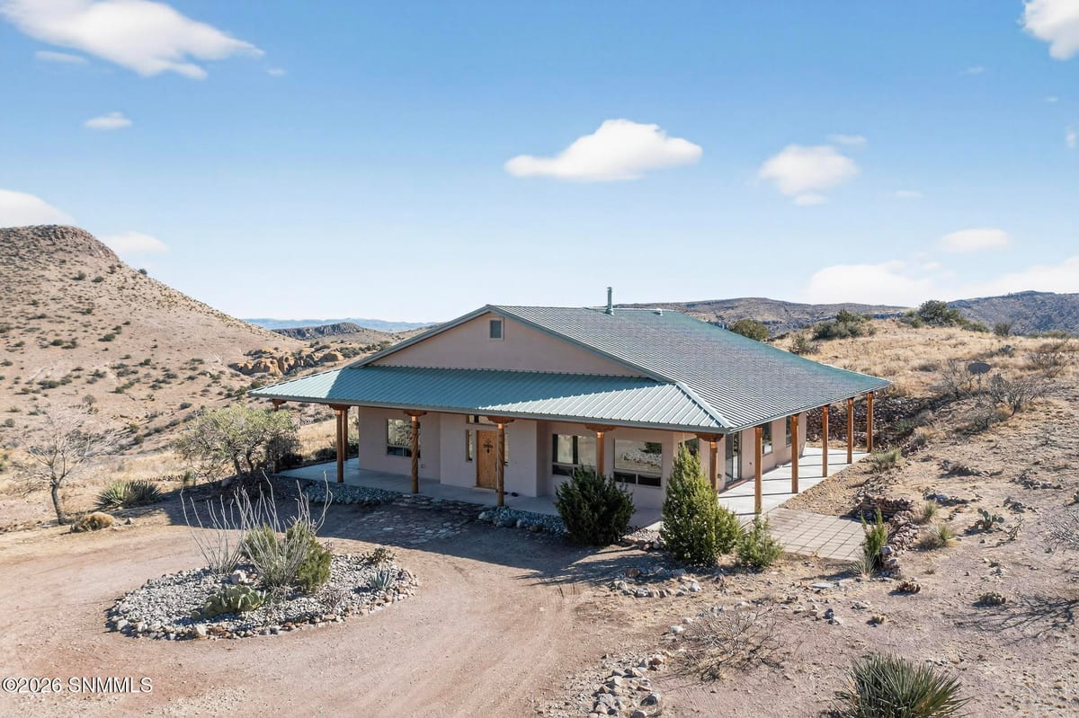 123 Victorio Trail, Hillsboro, NM 88042 photo 10