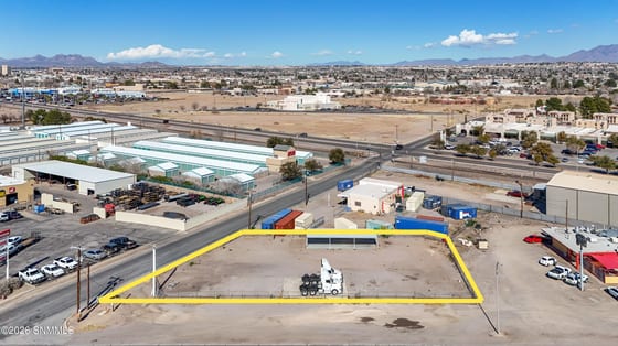 2205 S Valley Drive, Las Cruces, NM 88005 photo 4