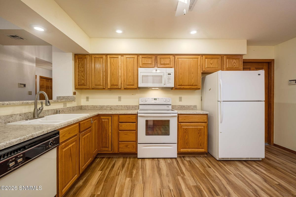 2434 El Dorado Court, Las Cruces, NM 88011 photo 12