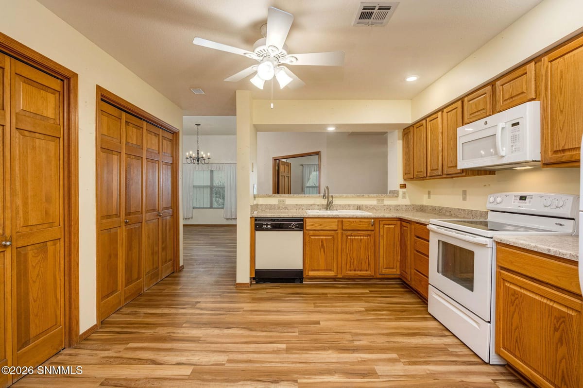 2434 El Dorado Court, Las Cruces, NM 88011 photo 13