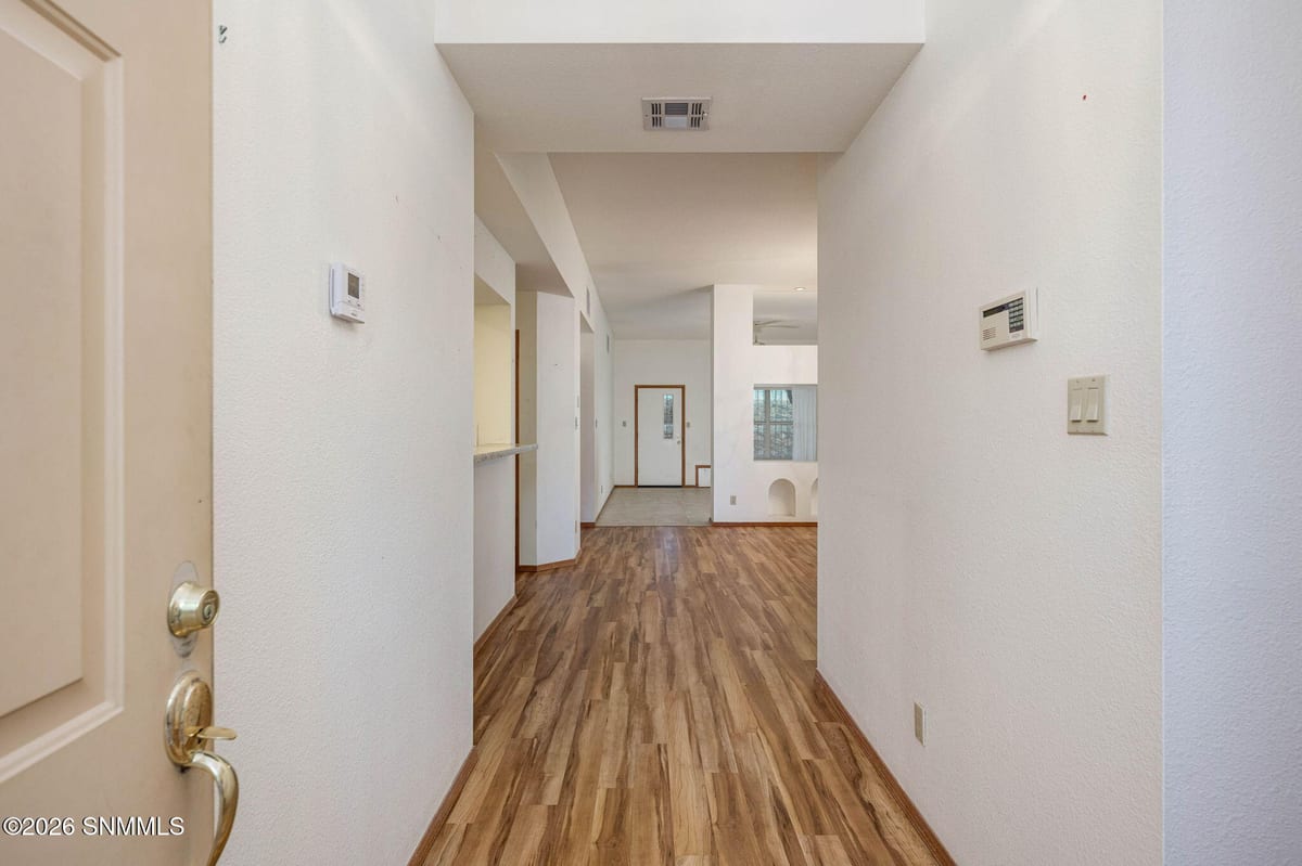 2434 El Dorado Court, Las Cruces, NM 88011 photo 3