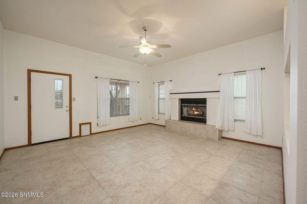 2434 El Dorado Court, Las Cruces, NM 88011 photo 6