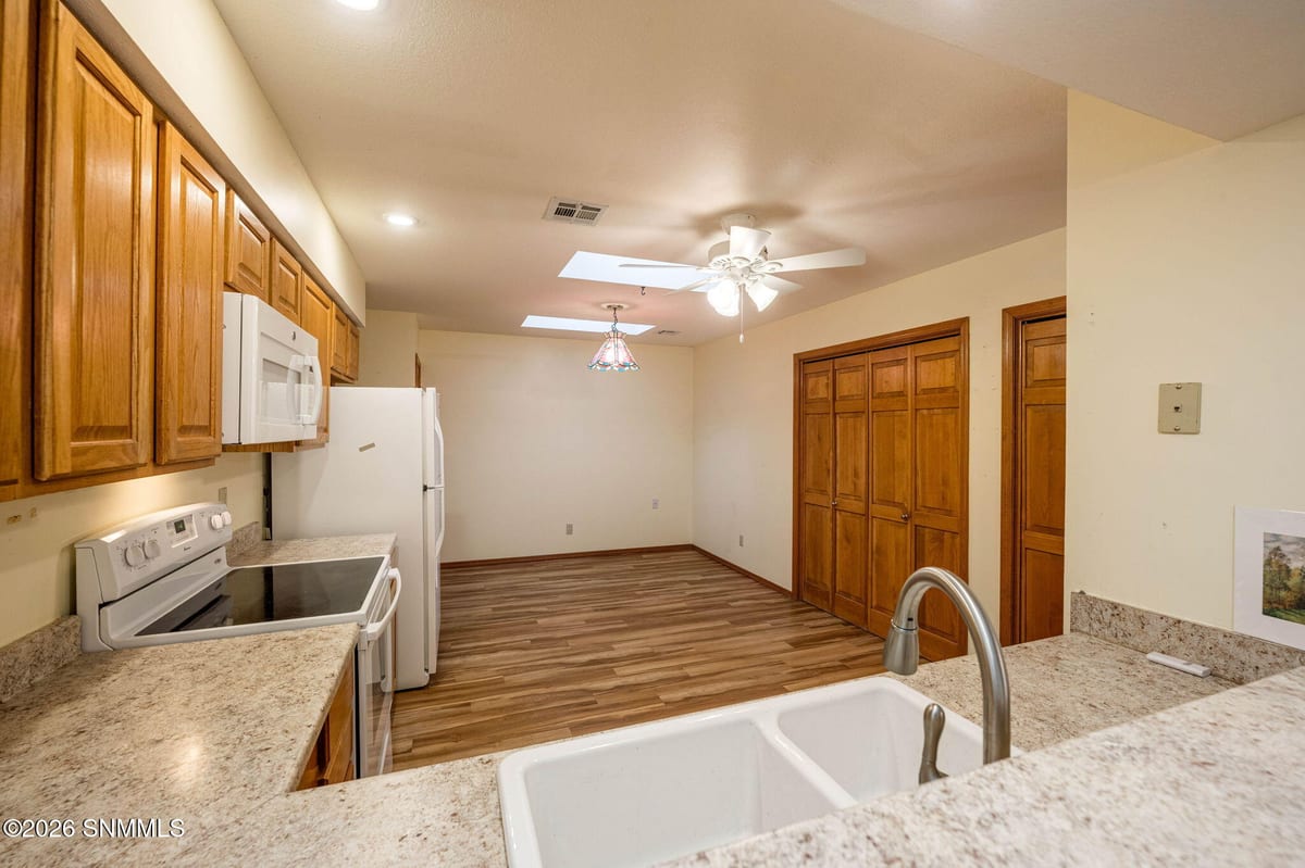 2434 El Dorado Court, Las Cruces, NM 88011 photo 10