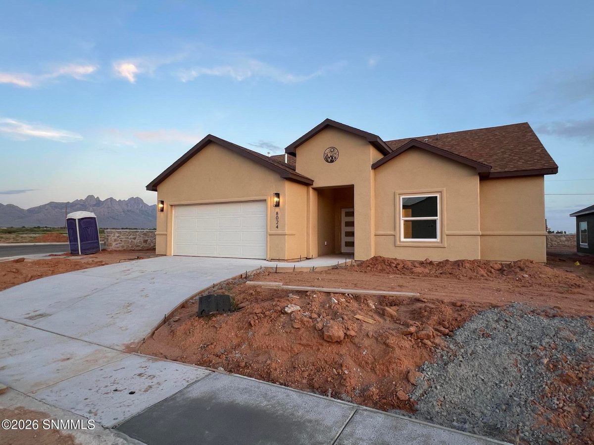 8024 Inca Dove Avenue, Las Cruces, NM 88012 photo 1