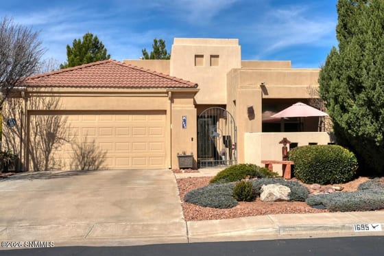 1695 Boulders Drive, Las Cruces, NM 88011 photo 2