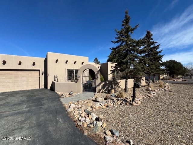 809 High Mesa Road, Alto, NM – 3 bedroom, 2,672 sqft single family residence for sale at $1,100,000