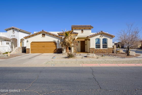 3703 Santa Cecilia Avenue, Las Cruces, NM 88012 photo 3