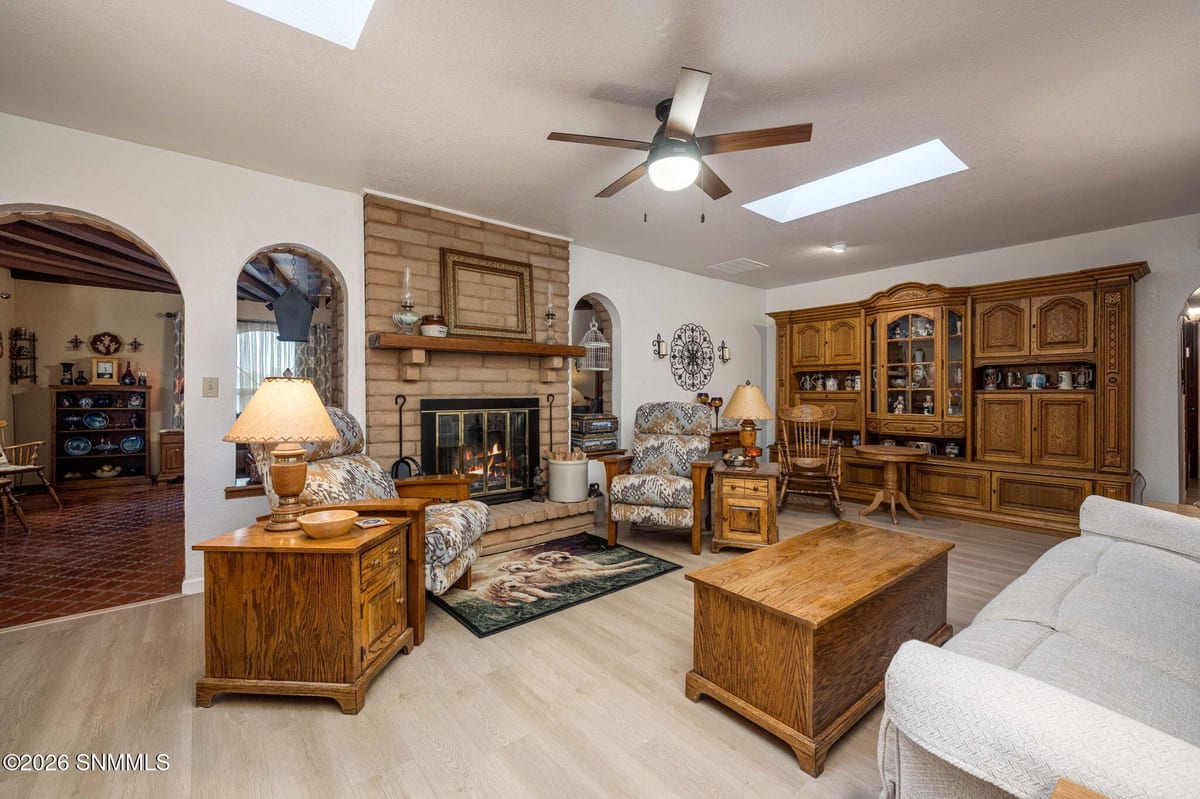 2303 Uranus Avenue, Las Cruces, NM 88012 photo 6