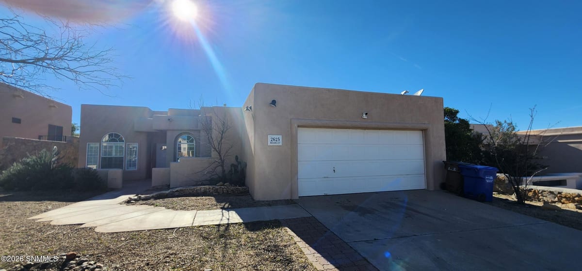 2625 Bearcat Drive, Las Cruces, NM 88001 photo 1