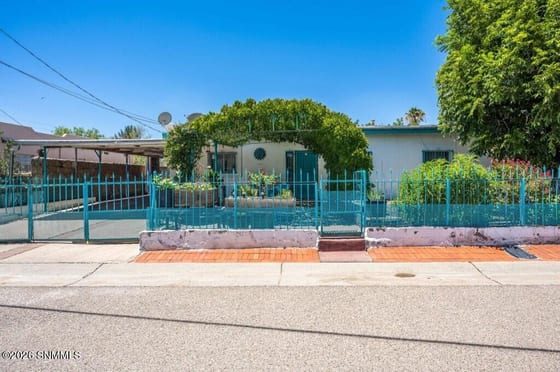 2720 Calle Tercera, Las Cruces, NM 88005 photo 2
