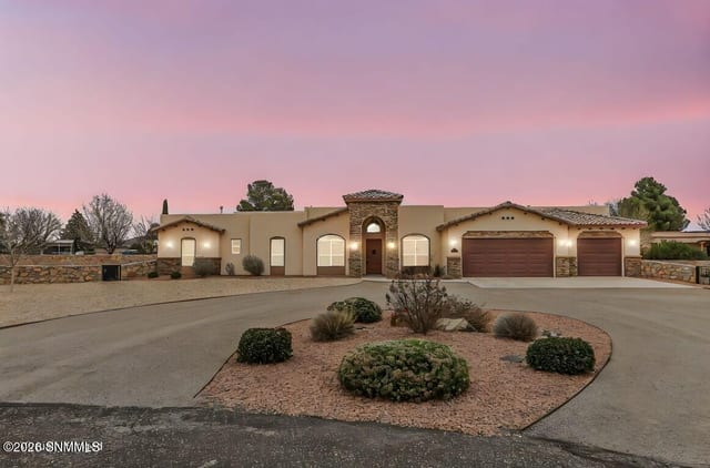 1125 Cactus Wren Court, Las Cruces, NM – 6 bedroom, 3,494 sqft single family residence for sale at $775,000
