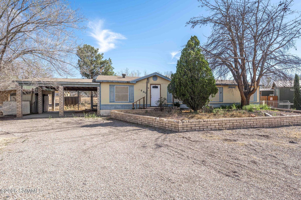 4740 Country Place, Las Cruces, NM 88007 photo 2