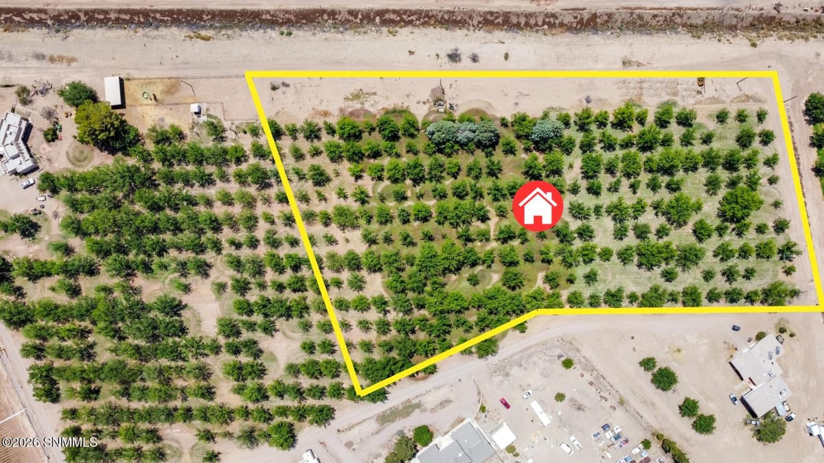 3610 Sparrow Road, Las Cruces, NM 88007 photo 1