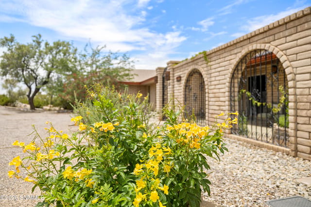 4643 Sandalwood Drive, Las Cruces, NM – 4 bedroom, 3,505 sqft single family residence for sale at $539,000