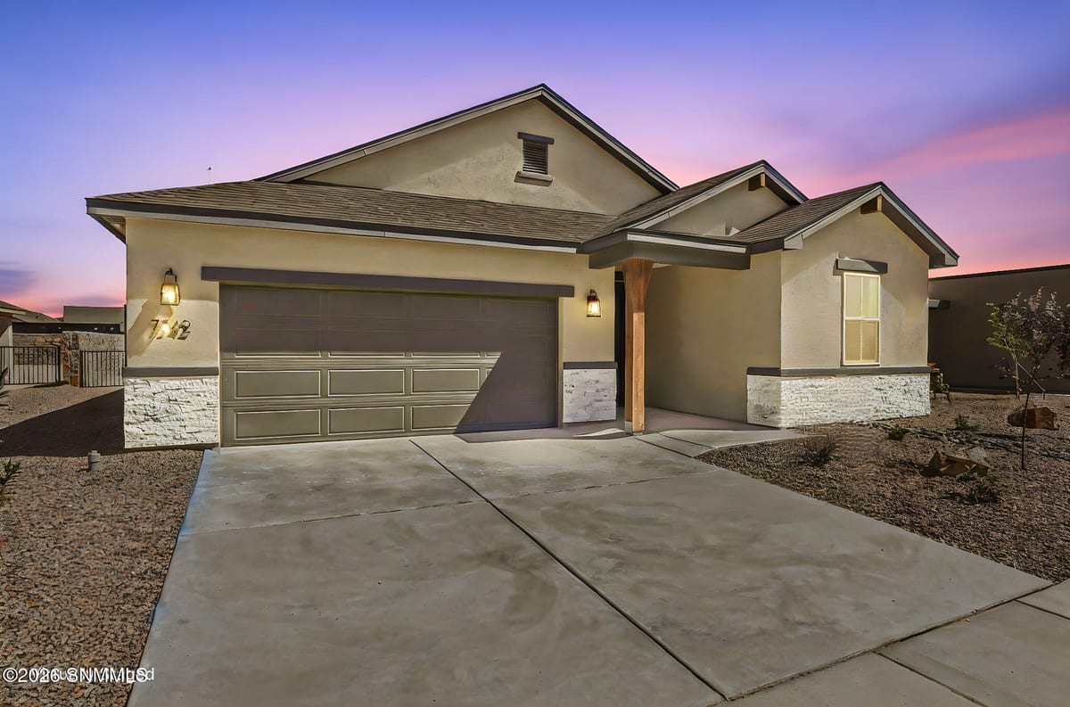 7342 Sentinel Avenue, Las Cruces, NM 88012 photo 1