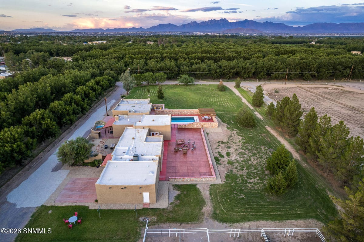 3070 Estrada Road, Mesilla, NM 88046 photo 1