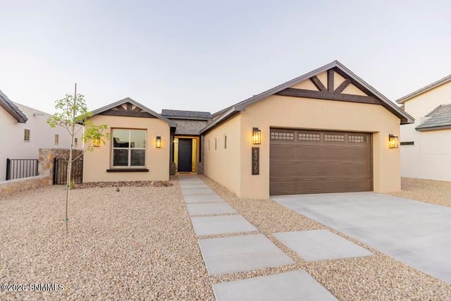 6735 Fairchild Loop, Las Cruces, NM – 3 bedroom, 2,050 sqft single family residence for sale at $522,900