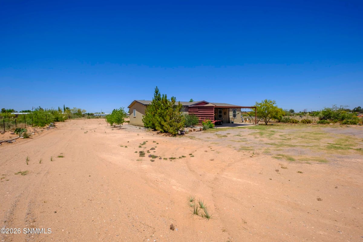 632 Luna Azul Drive #2, Chaparral, NM 88081 photo 9