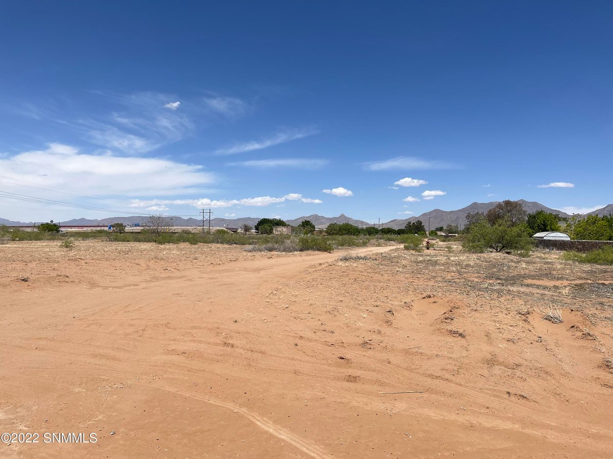 5850 E Bataan Memorial, Las Cruces, NM 88011 photo 4