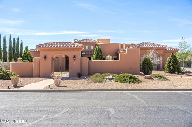 4280 Venetian Loop, Las Cruces, NM – 4 bedroom, 3,723 sqft single family residence for sale at $849,900