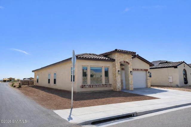 3760 Portrait Street, Las Cruces, NM – 4 bedroom, 2,009 sqft single family residence for sale at $395,000