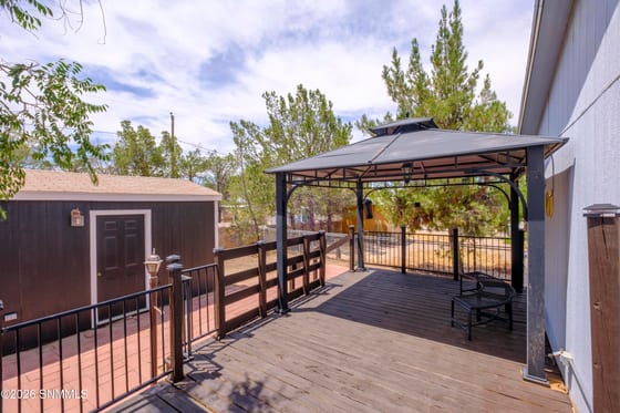 4028 Calle Estados, Las Cruces, NM 88007 photo 2