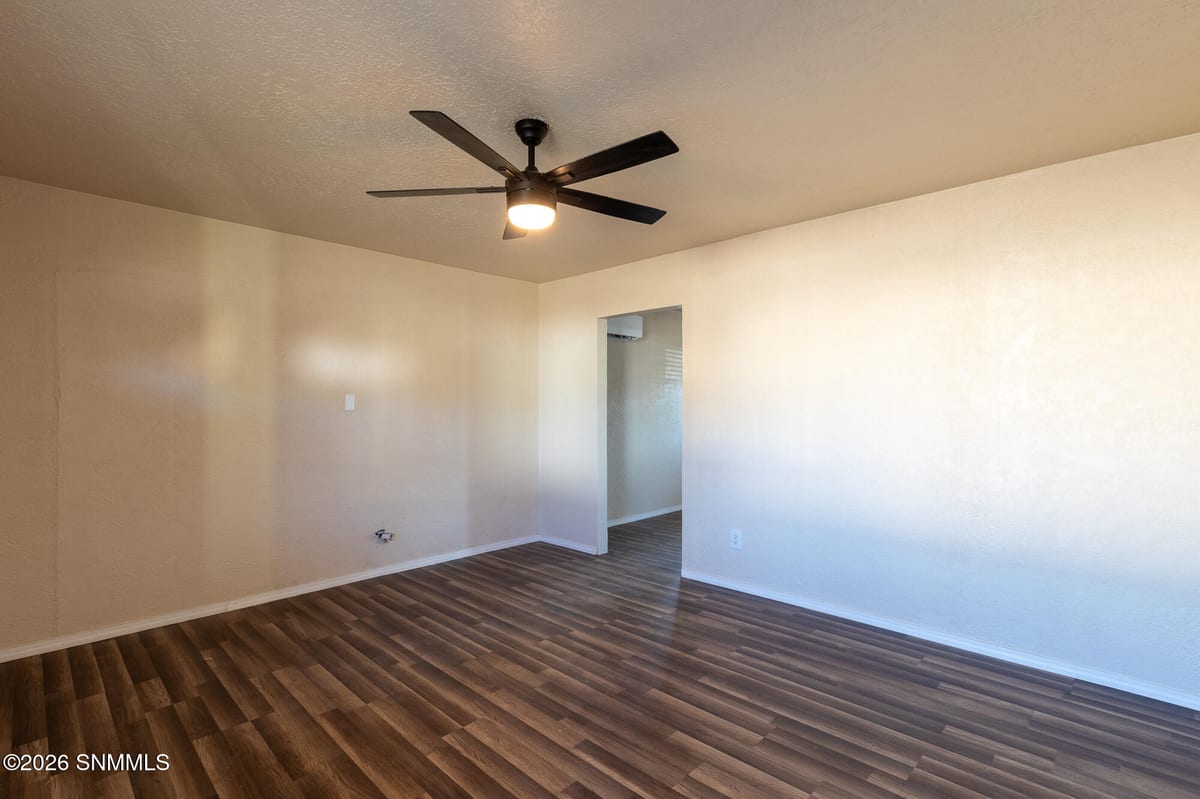 1220 W Hall Avenue, Las Cruces, NM 88005 photo 13