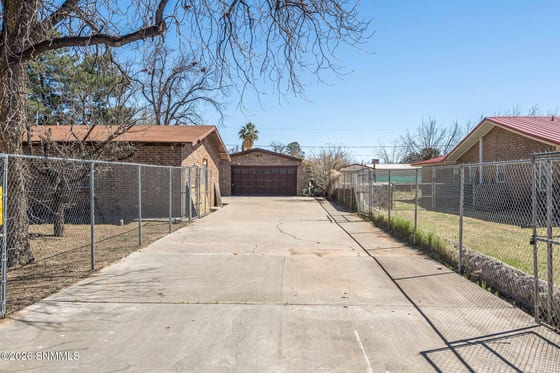 340 Clover Drive, Las Cruces, NM 88001 photo 4
