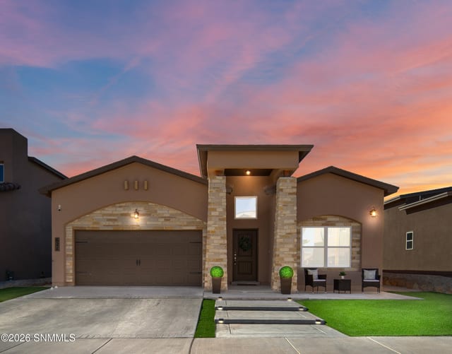 621 La Entrada Circle, Sunland Park, NM – 4 bedroom, 2,154 sqft single family residence for sale at $384,950