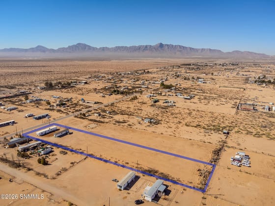 800 Amador Drive, Chaparral, NM 88081 photo 3