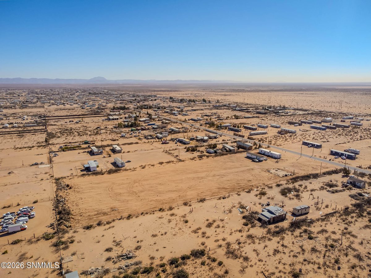 800 Amador Drive, Chaparral, NM 88081 photo 8