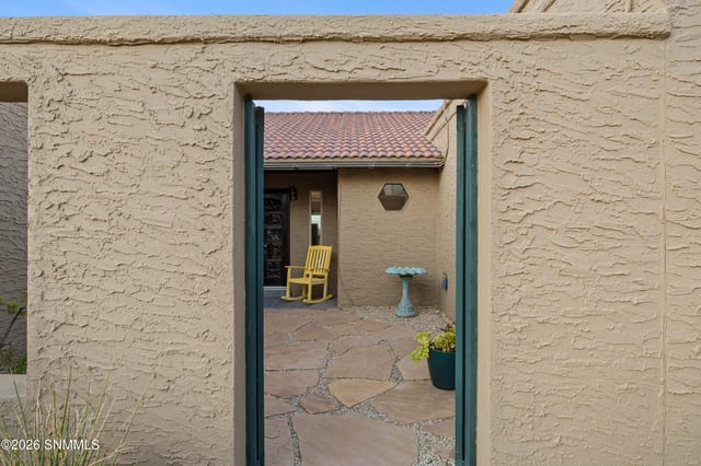 1270 Vista Del Monte, Las Cruces, NM 88007 photo 2