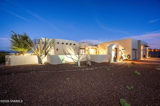 1228 Goldeneye Court, Las Cruces, NM 88007 photo 2