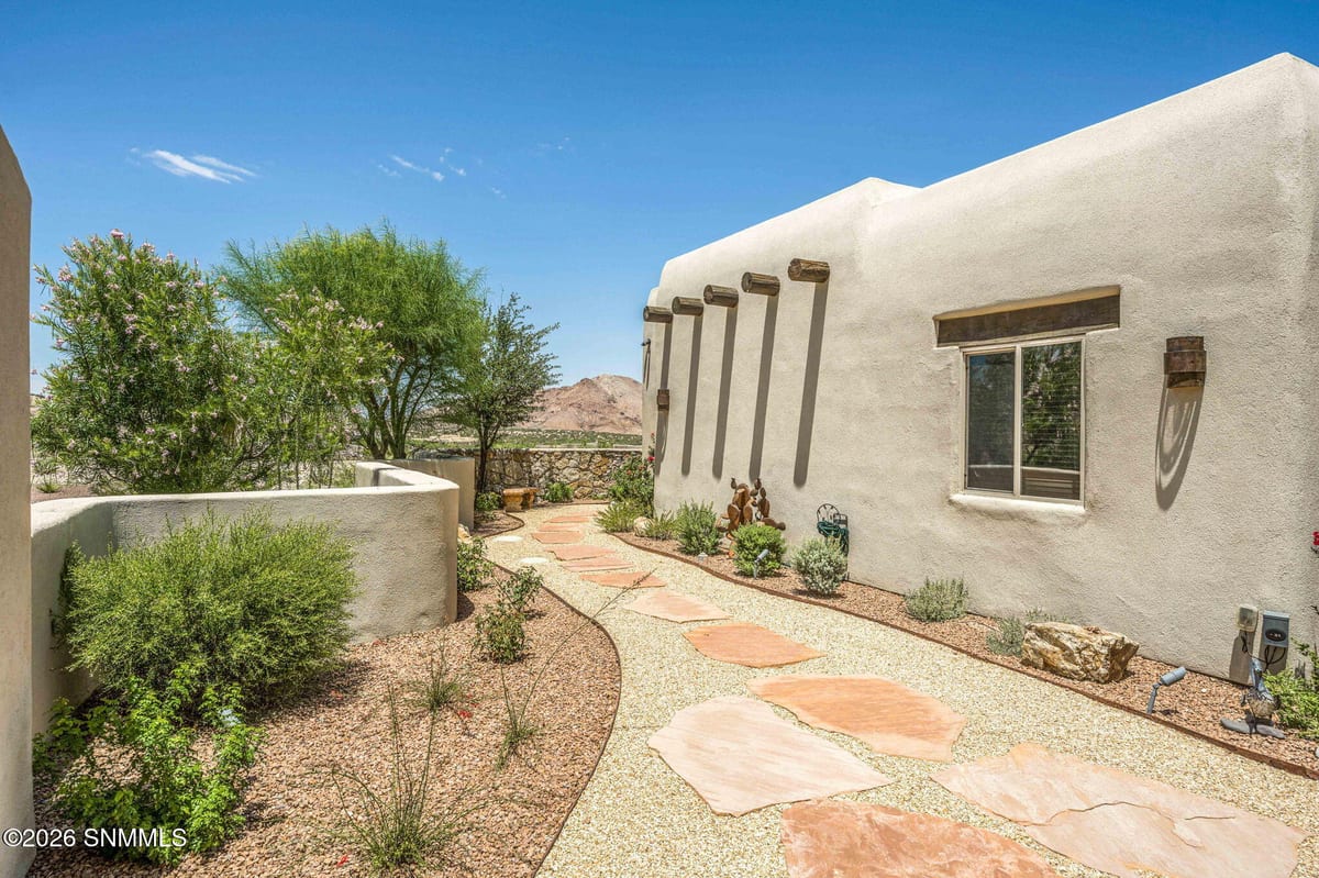 1228 Goldeneye Court, Las Cruces, NM 88007 photo 7
